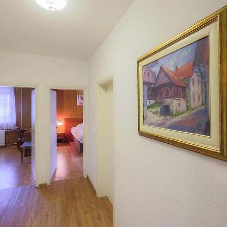 Papas Apartment Lesce  Eksteriør bilde