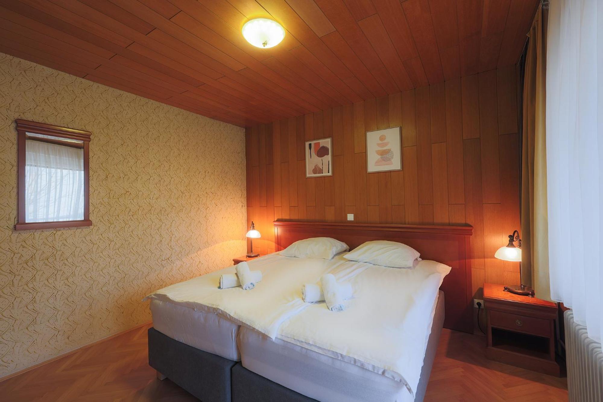 Papas Apartment Lesce  Eksteriør bilde