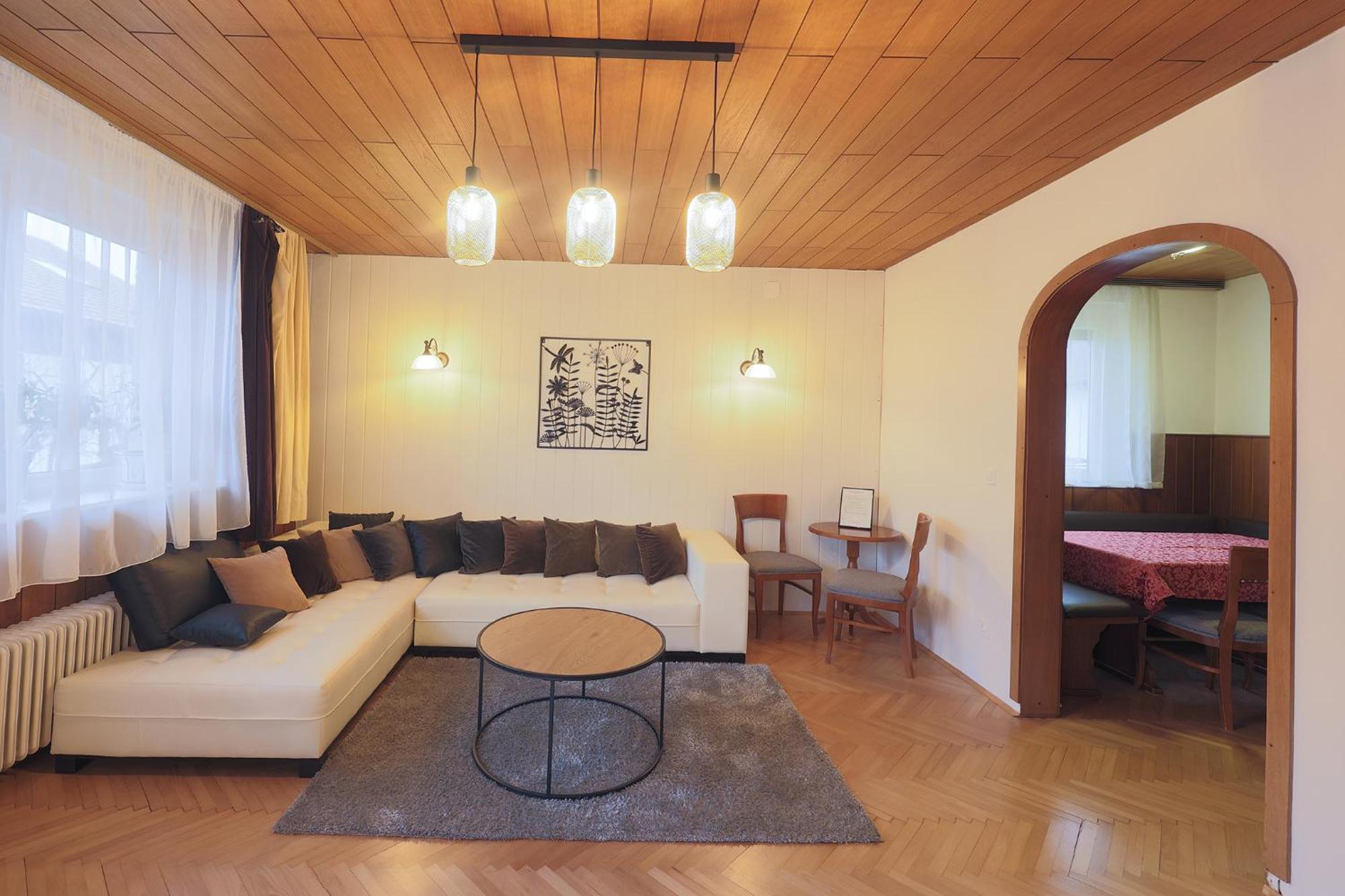 Papas Apartment Lesce  Eksteriør bilde