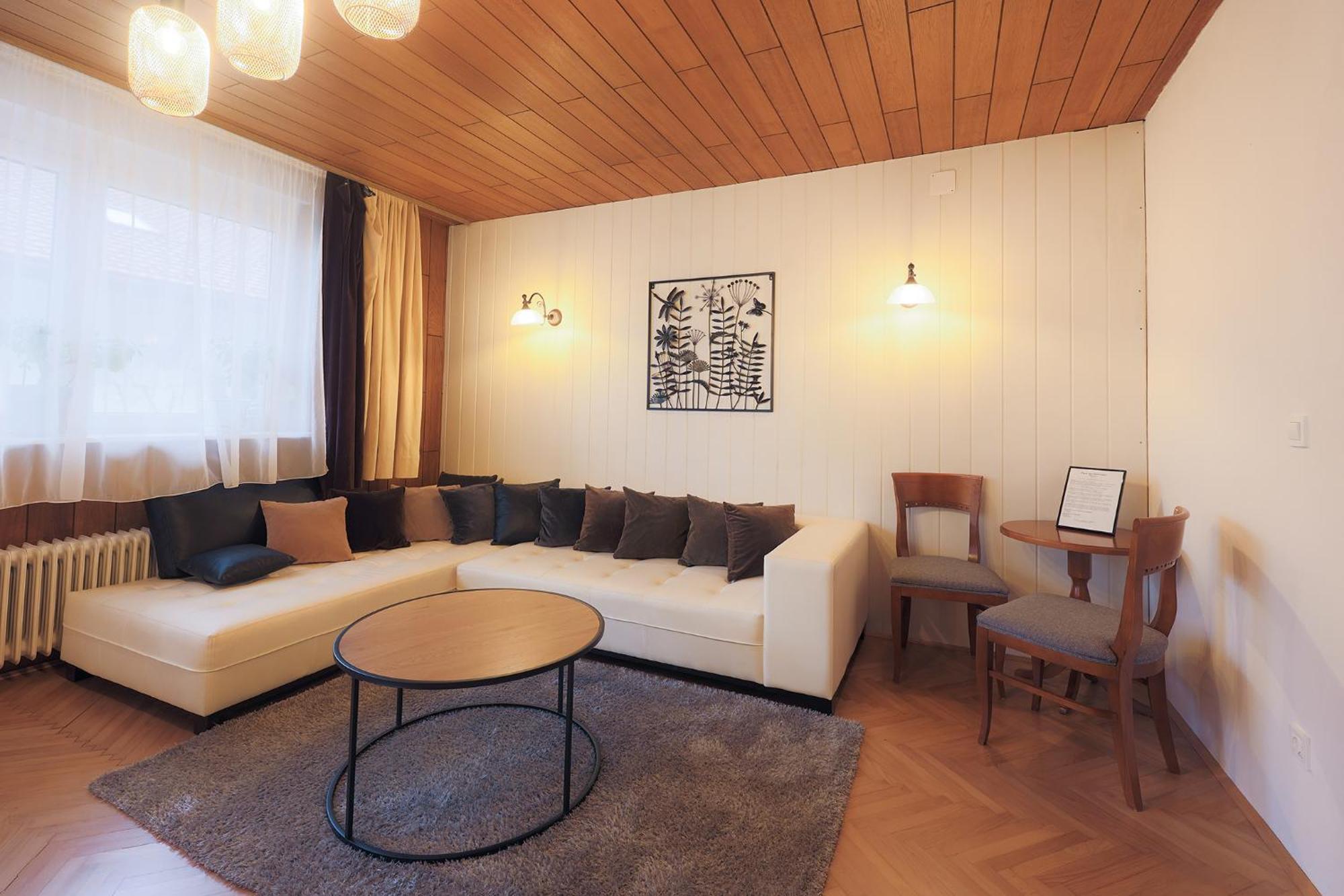Papas Apartment Lesce  Eksteriør bilde